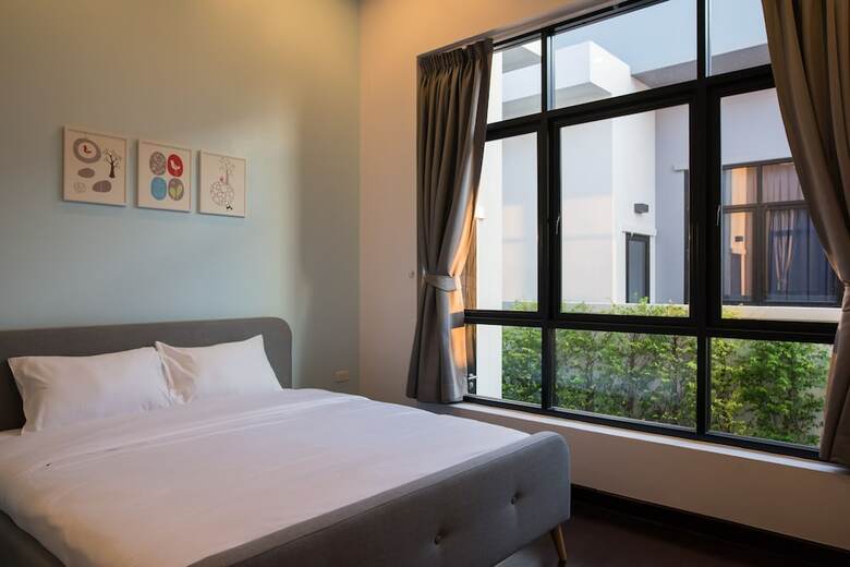 We By Sirin Pool Villa Huahin