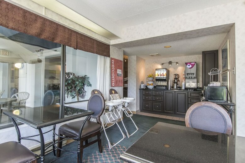 Hotel Comfort Inn