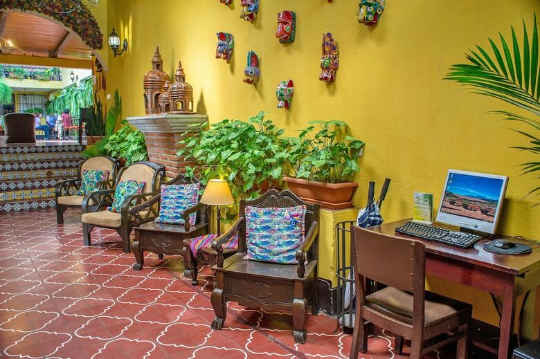 Hotel Las Camelias Inn