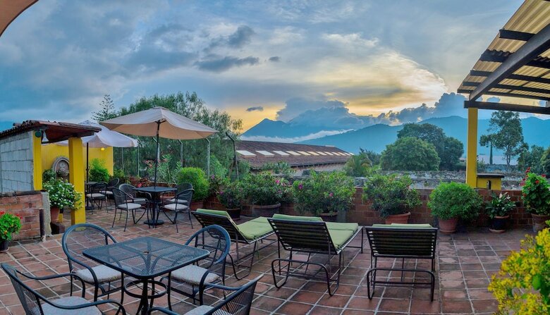 Hotel Las Camelias Inn