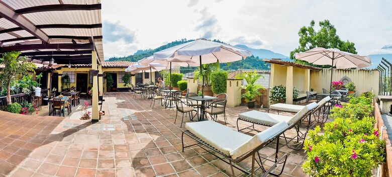 Hotel Las Camelias Inn