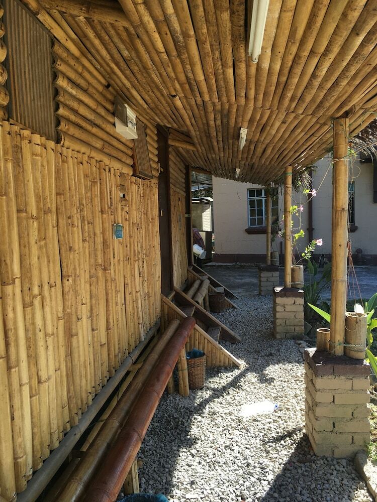 Hostal De' Native Guest House - Hostel