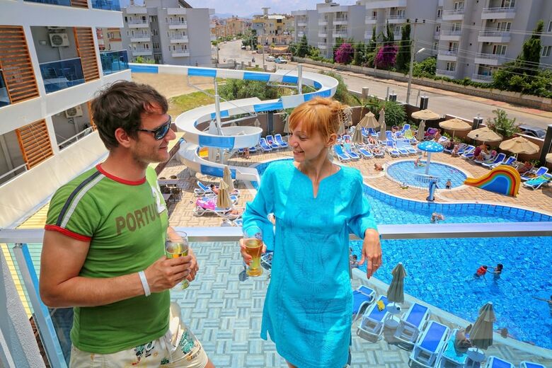 Blue Wave Suite Hotel - All Inclusive