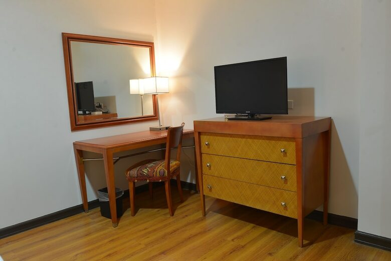 Hotel Royal Suites Condotel