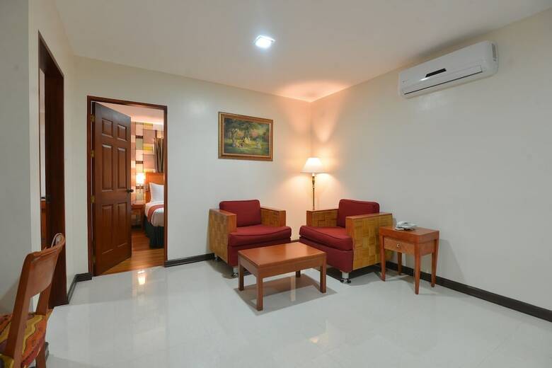 Hotel Royal Suites Condotel