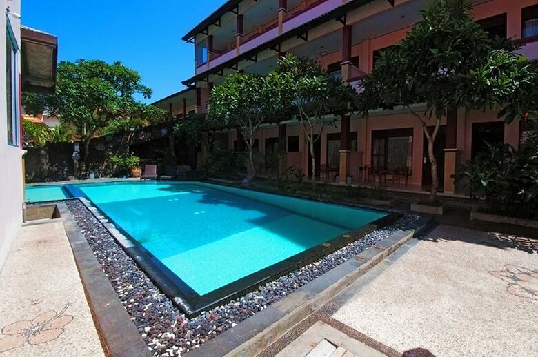 Hotel Pesona Beach Inn