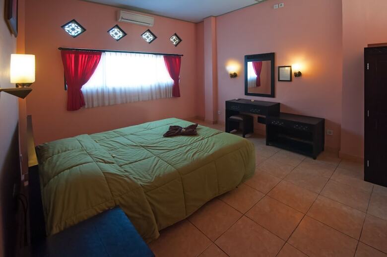 Hotel Pesona Beach Inn