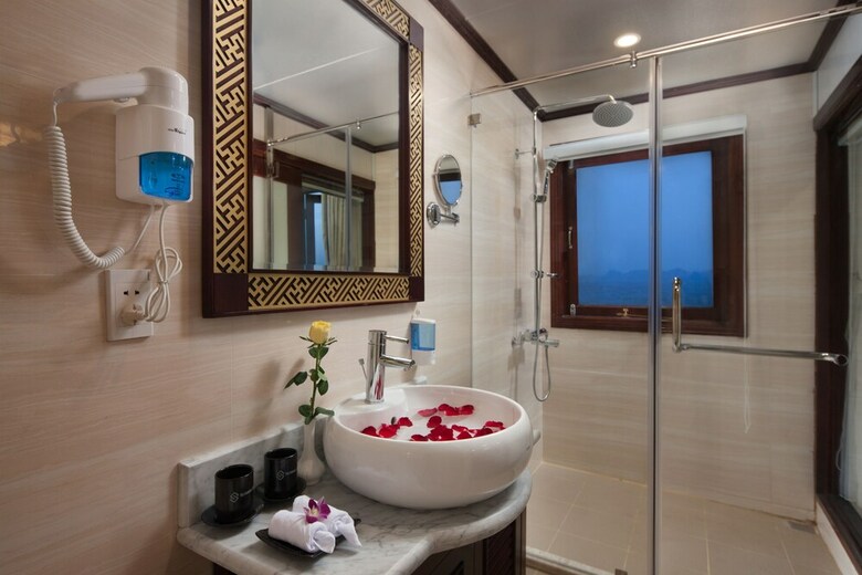 Halong Silversea Cruise