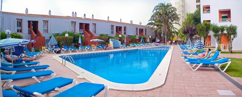 Apartaments Galdana Gardens