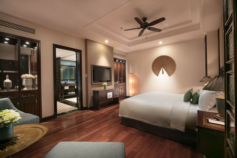 Ninh Binh Hidden Charm Hotel & Resort