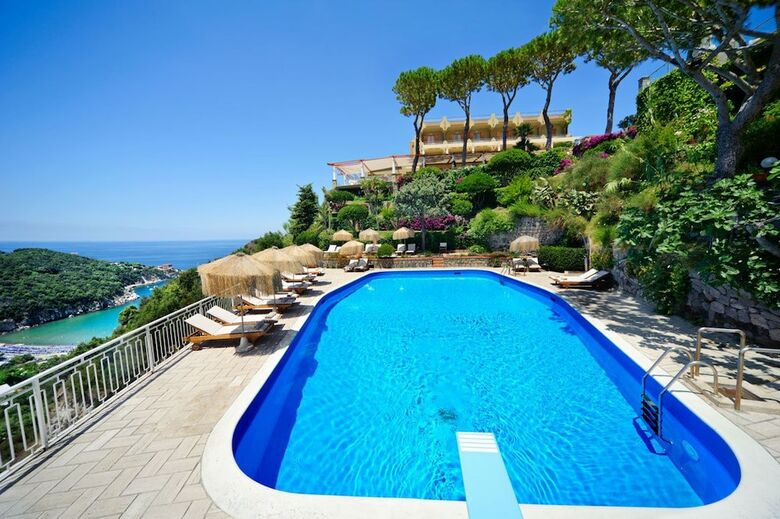 Hotel San Montano Resort & Spa