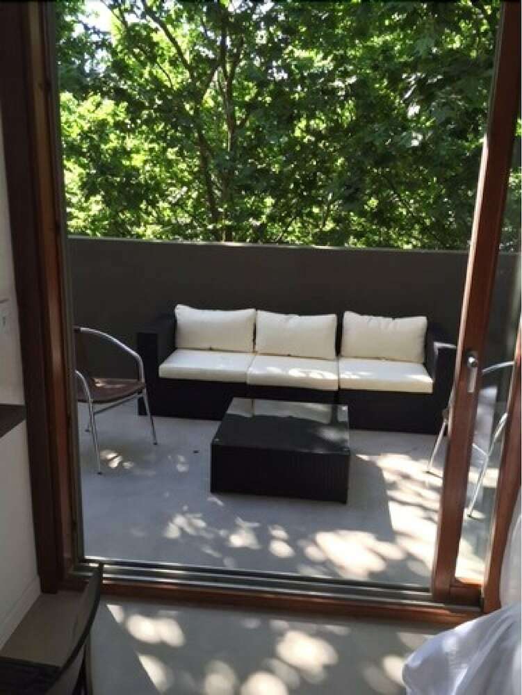 Checkin Apartments
