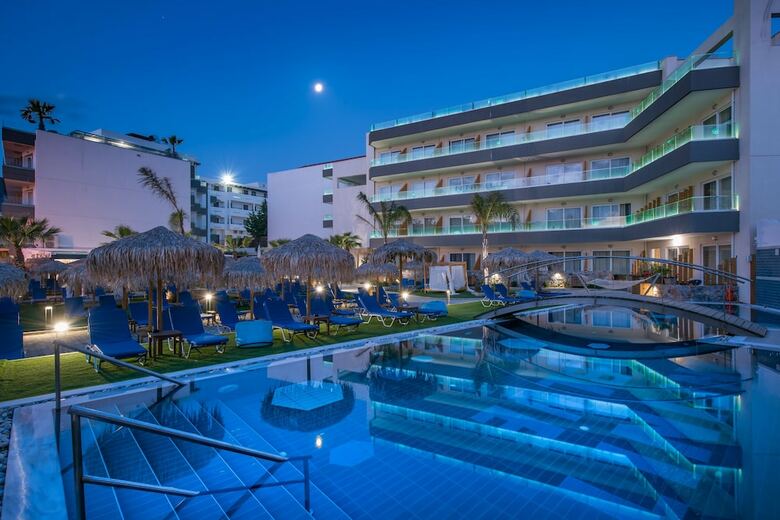 Infinity Blue Boutique Hotel And Spa - Adults Only