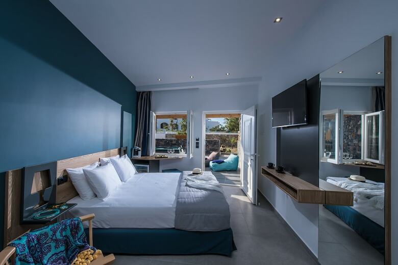 Infinity Blue Boutique Hotel And Spa - Adults Only
