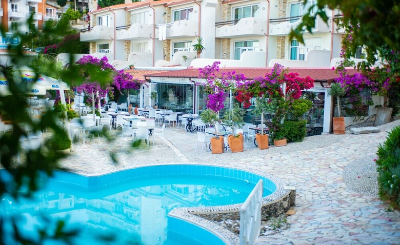 Bougainville Bay Hotel