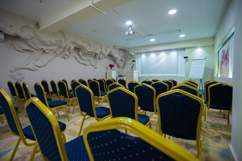 Bougainville Bay Hotel