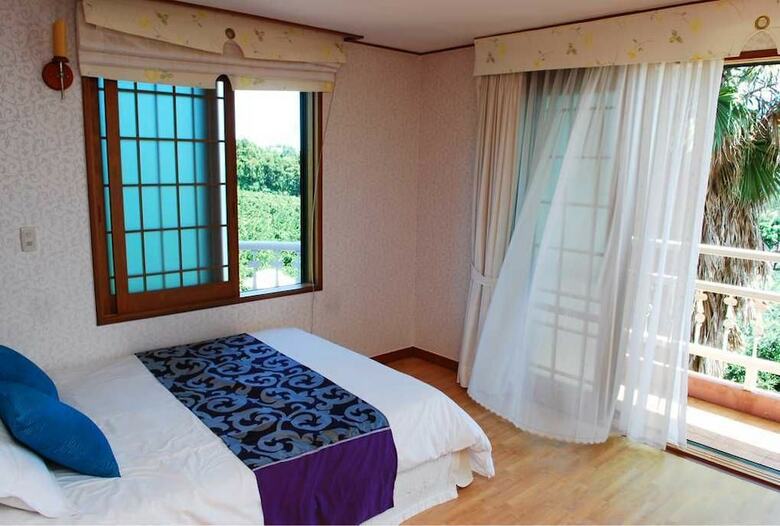 Hotel Hera's Castle
