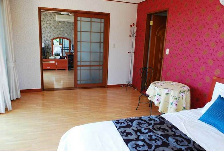 Hotel Hera's Castle