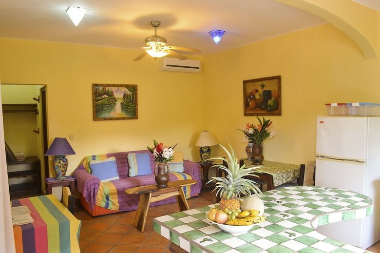 Aparthotel Casamar Suites
