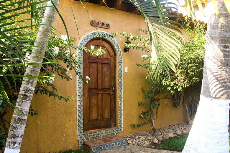 Aparthotel Casamar Suites