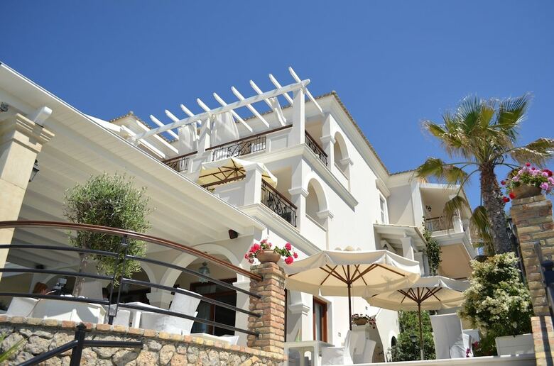Aparthotel Delfino Blu Boutique Hotel