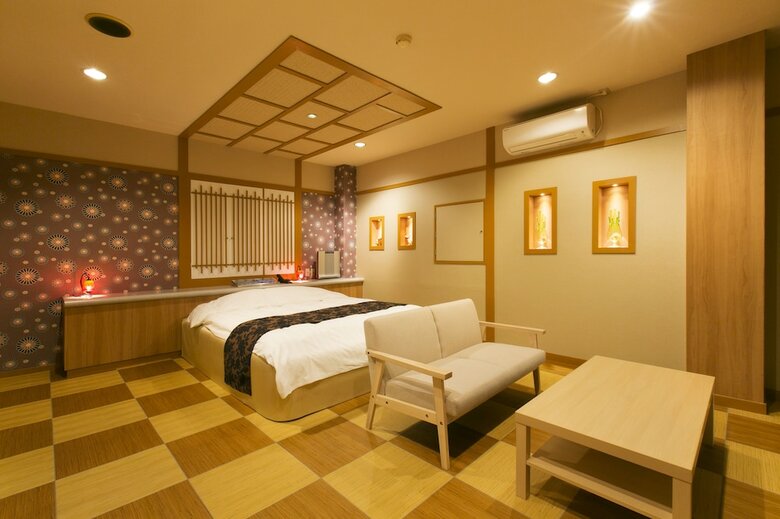 Hotel Atlantis Higashiosaka -adults Only