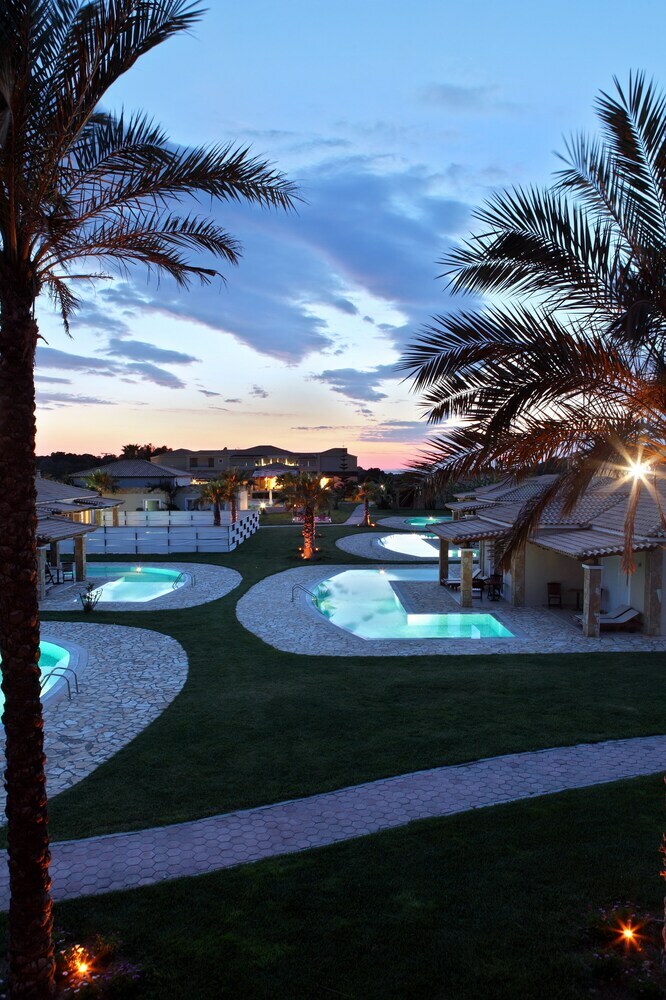 Hotel Olympia Golden Beach & Spa