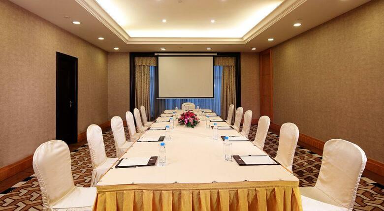 Royal Mediterranean Hotel