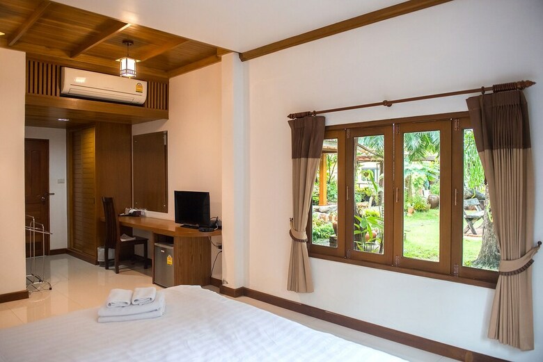 Hotel Tree Home Plus Home Stay