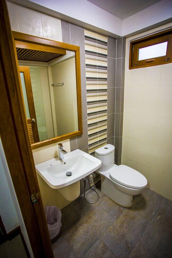 Hotel Tree Home Plus Home Stay