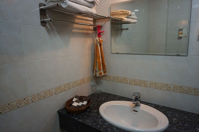 Mittaphap Hotel II