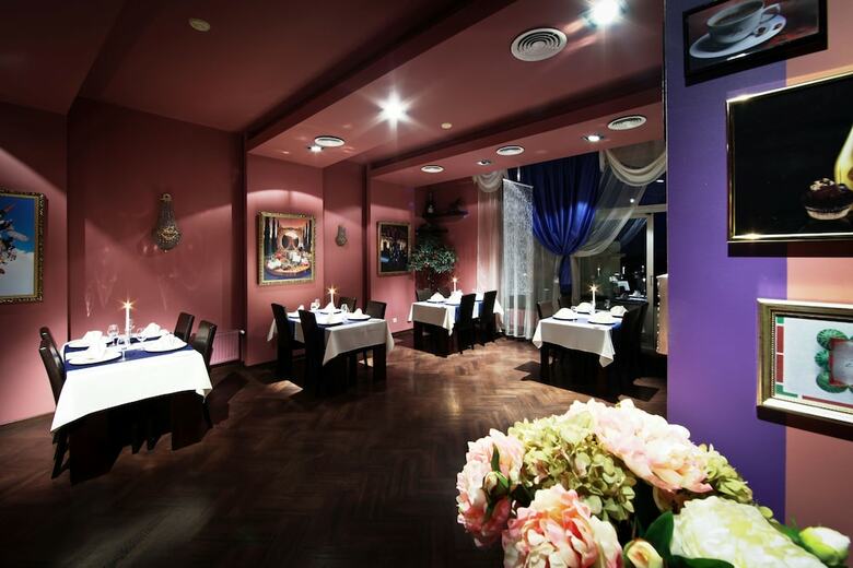 City Hotel Teater