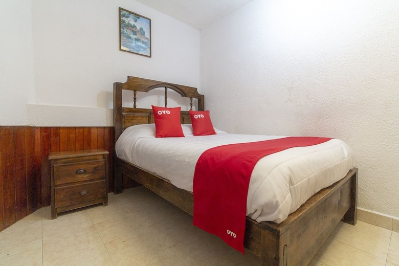 Hostal Oyo Hotel Las Nubes