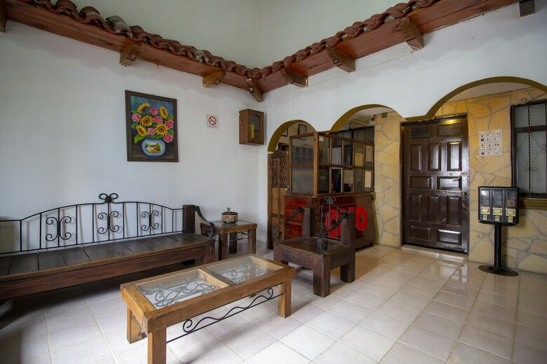 Hostal Oyo Hotel Las Nubes