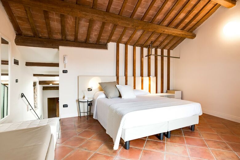 Hotel Ferrara Rooms
