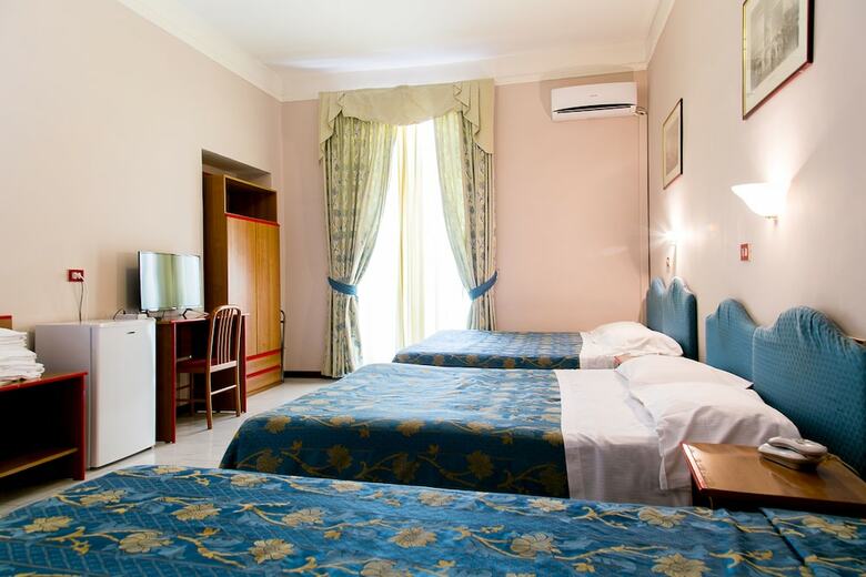 Hotel Altavilla 9