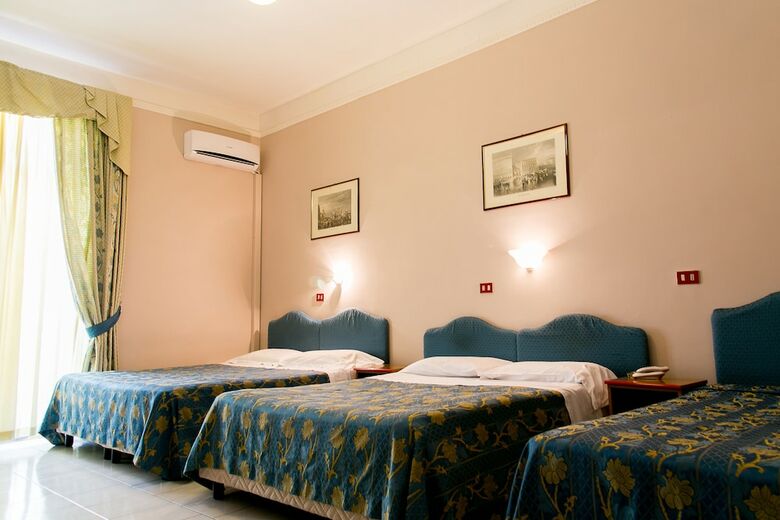 Hotel Altavilla 9