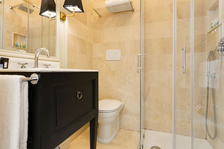 Bellezza Al Colosseo B&B And Apartments