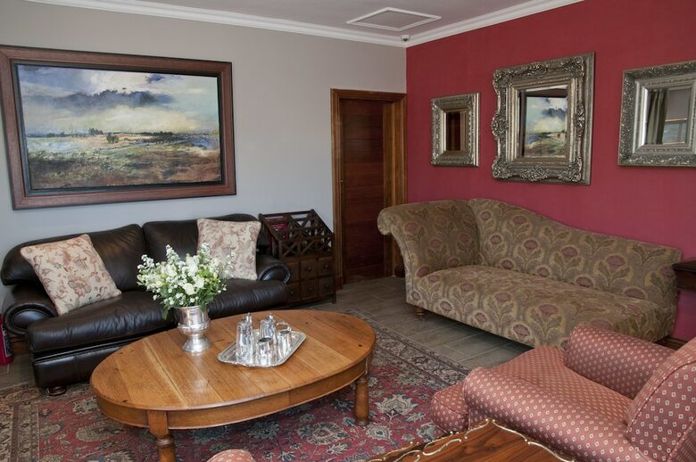 Madison Manor Boutique Hotel