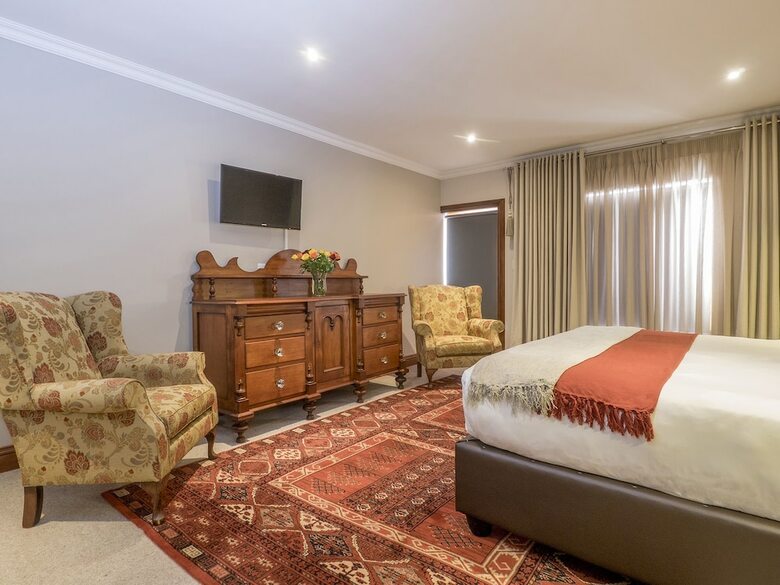 Madison Manor Boutique Hotel