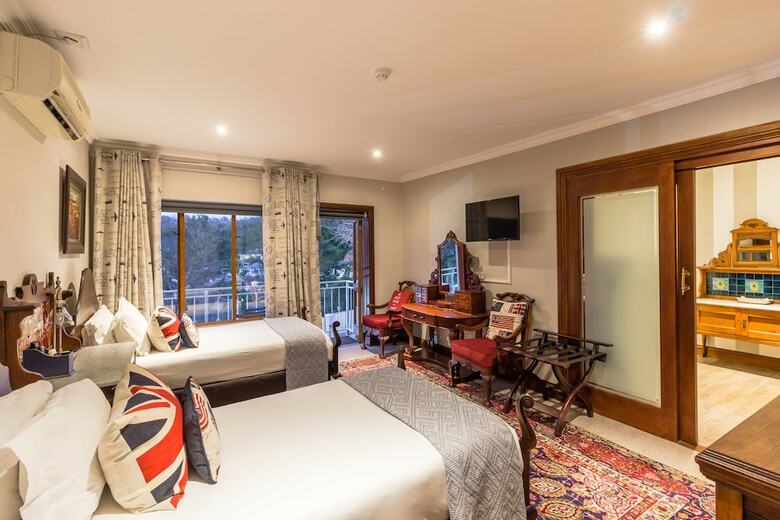 Madison Manor Boutique Hotel