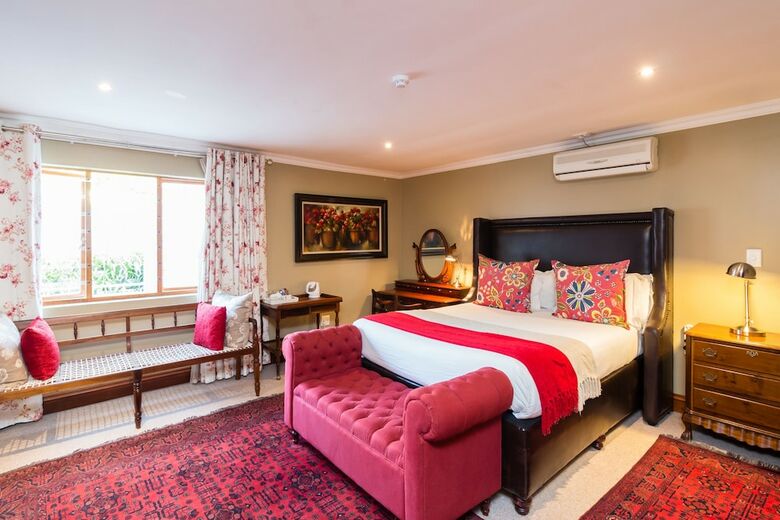 Madison Manor Boutique Hotel
