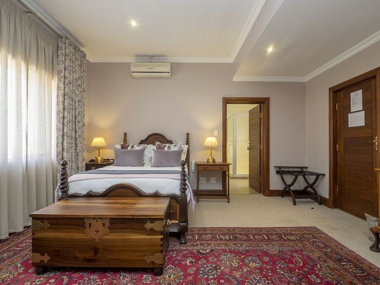 Madison Manor Boutique Hotel