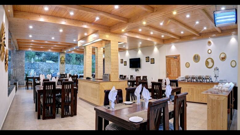 Hotel Summit Chandertal Regency & Spa