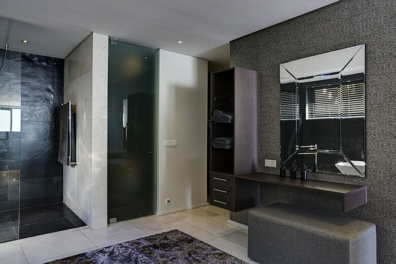 Apartamentos Cb-one