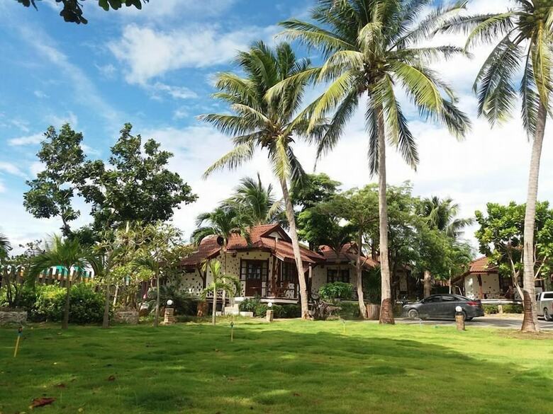 Hotel Talkoo Beach Resort Khanom