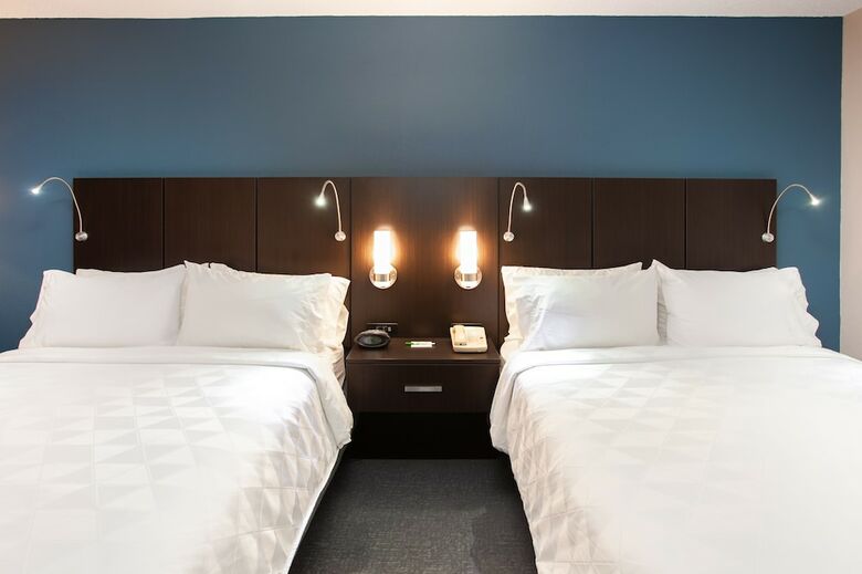 Holiday Inn Hotel & Suites Tallahassee Conference Ctr N
