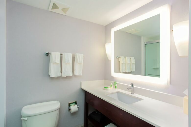 Holiday Inn Hotel & Suites Tallahassee Conference Ctr N
