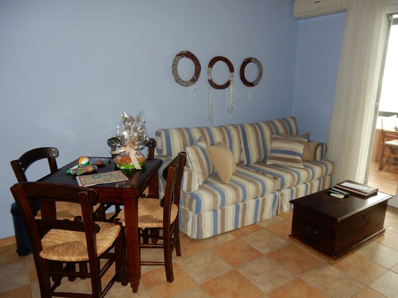 Aparthotel Apelon Tiritas Villas