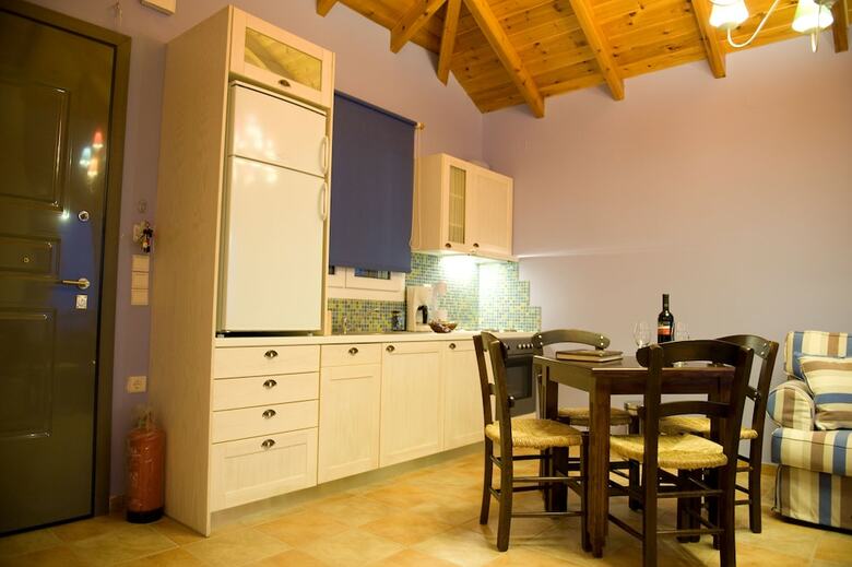 Aparthotel Apelon Tiritas Villas